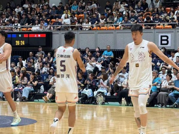 证券股票配资 李弘权：我与张镇麟很早就相识，在场上我们俩有化学反应